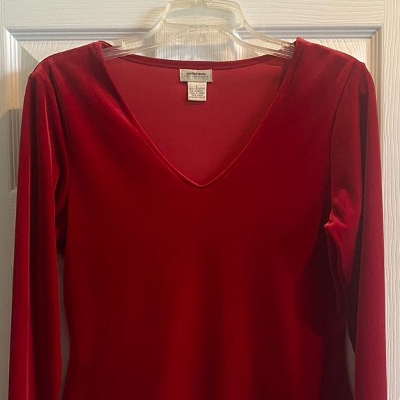 Red Velvet Long Sleeve Nordstrom Top. - Picture 4 of 4